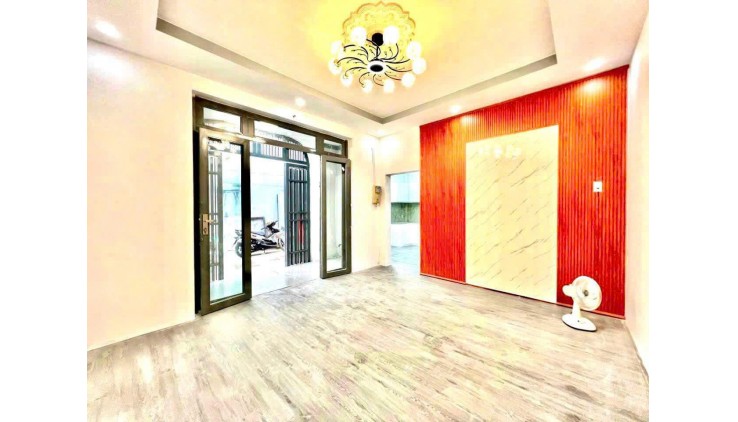 NHÀ LÊ VĂN KHƯƠNG- NGANG KHỦNG 8M - ĐỐI DIỆN HÃNG BIA HEINIKEN -  CHỈ NHỈNH 3 TỶ